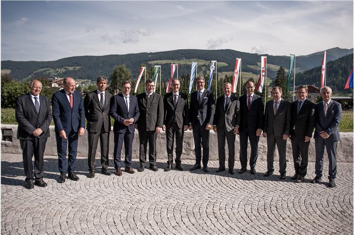 Gruppenfoto der Regierungschefs. Foto: LPA/Claudia Corrent