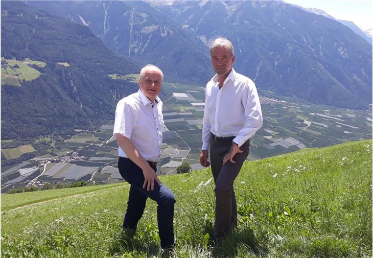 Johann Seitinger (l.) und Arnold Schuler wollen die kleinen und mittleren Bergbauernbetriebe im Blick behalten.