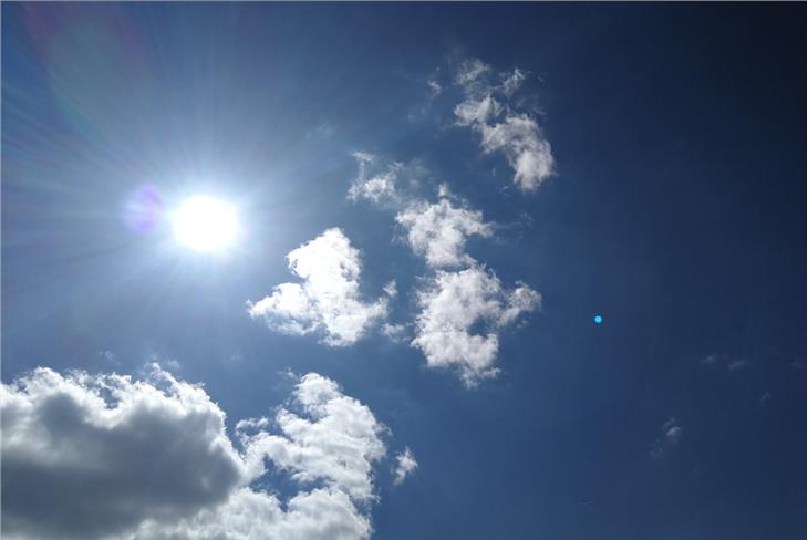 Die Ozonkonzentrationen steigen mit der Hitze und der starken Sonneneinstrahlung an und nehmen bei Niederschlägen ab. Foto: Landesagentur für Umwelt und Klimaschutz