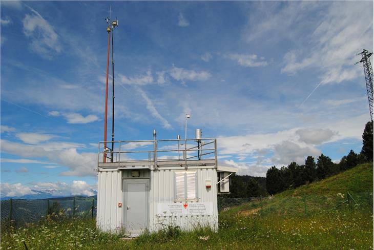 Die Messtation am Ritten hat, ebenso wie jene in Kurtinig und in Neumarkt, erhöhte Ozonwerte gemessen. (Foto LPA/Landesagentur für Umwelt und Klimaschutz)
