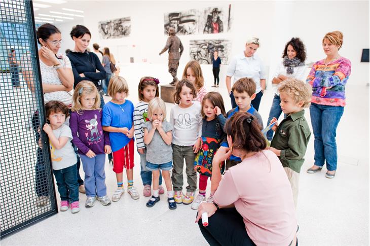 Auch Projekte speziell für Kinder (im Bild im Museion in Bozen) sind eine Möglichkeit, sich am Museumsjahr zu beteiligen. (Foto: LPA/Claudia Corrent)