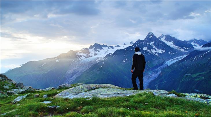 Projekte für die innovative und nachhaltige Entwicklung des Alpenraums können bis 31. Oktober 2020 eingereicht werden. (Foto: Unsplash/Nicolas Cool)