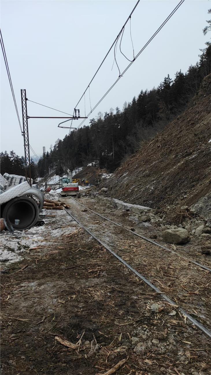 Am 15. Februar soll die Pustertal Bahn auch auf dem bis dahin gesicherten Abschnitt in Olang wieder fahren. (Foto: RFI)