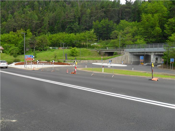 Der neue Verkehrsknoten in Niedervintl ist ab heute (11. Juni) befahrbar. (Foto: LPA/Abteilung Tiefbau)