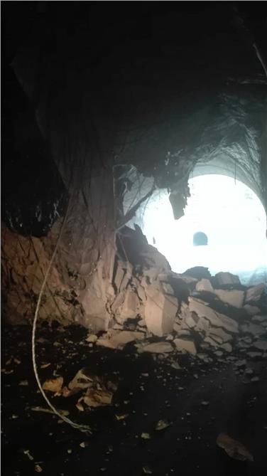 Chiusa la strada per il passo Rombo per la caduta di rocce nell'ultima galleria Foto Servizio strade