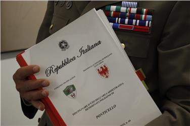 Nuove regole per i poligoni di tiro. Protocollo di intesa siglato da Kompatscher e dal generale Berto - Foto: USP/mac