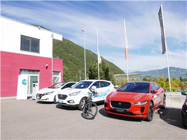 Auto elettriche, ma non solo: alcuni dei mezzi che potranno essere testati durante l'E-Drive-Day (Foto STA/Elisa Zambiasi)