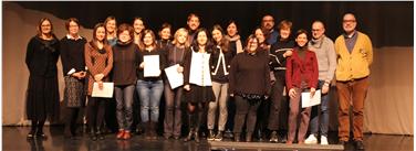 Gli insegnanti che hanno concluso il Master Ditals Bz hanno ottenuto da poco i propri diplomi all'Eurac di Bolzano. Foto: USP/Verena Hilber