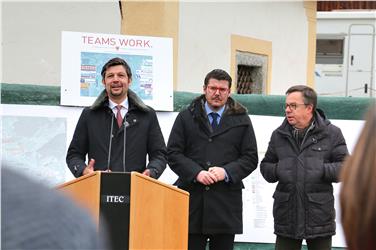 La nuova infrastruttura servirà per garantire un traffico più fluido e sicuro e migliorare la qualità di vita, così l'ass. Alfreider (Foto: USP/Roman Clara)