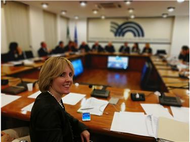 L'assessora Waltraud Deeg nel corso dell'odierna Conferenza delle Regioni Foto: USP