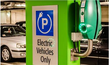 La Provincia sostiene tramite contributi anche l'acquisto di stazioni di ricarica per auto elettriche (Foto USP)