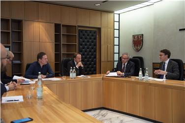 Gli assessori Bessone e Vettorato, il segretario Eros Magnago, e l'assessore comunale Andriollo