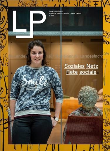 In copertina del nuovo numero di LP una studentessa della scuola Hannah Arendt di Bolzano Foto Ivo Corrà Usp