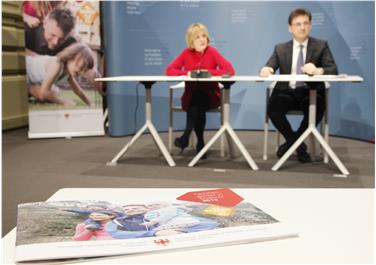 La Provincia nel corso del 2018 ha erogato complessivamente 73,5 milioni di euro a favore delle famiglie attraverso numerose misure diversificate Foto: USP/Greta Stuefer