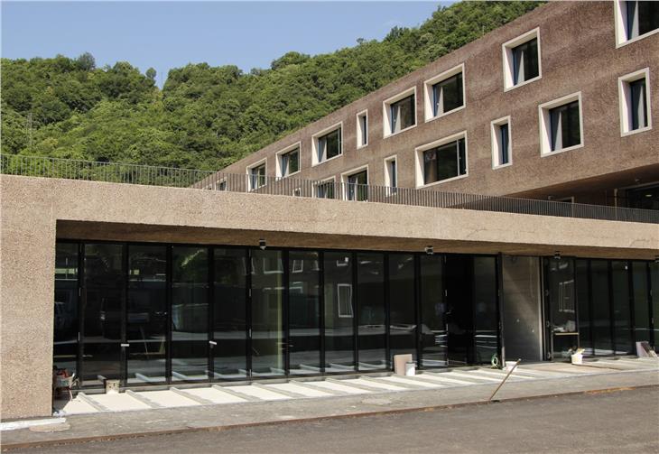 Il complesso ospiterà quattro diverse utenze: il Centro di sperimentazione Laimburg, la Libera Università di Bolzano, e le scuole professionali tedesca e italiana per frutti-, viticoltura - Foto: USP/S.Amistadi