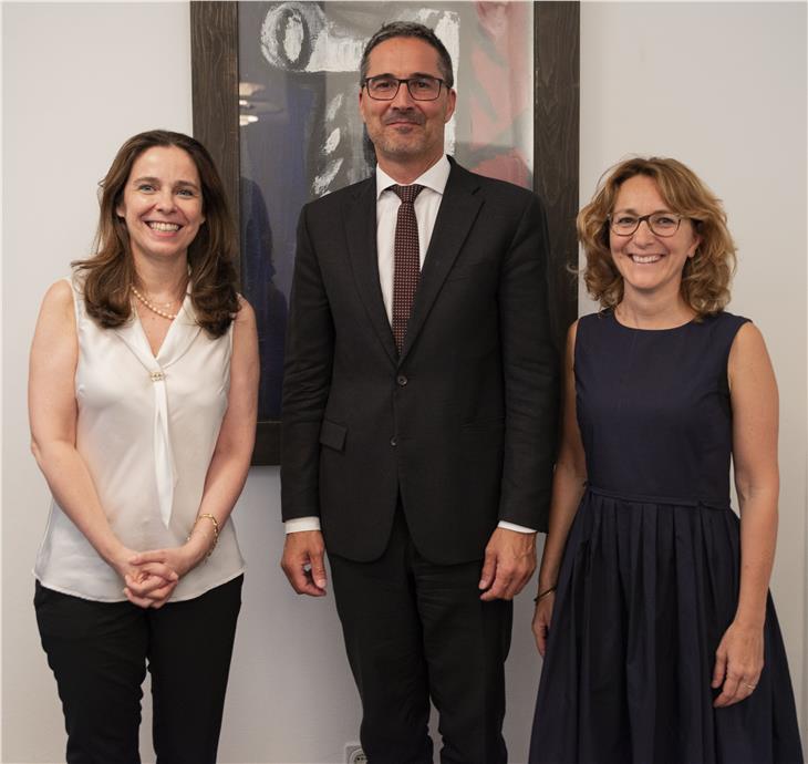 Lamia Kamal-Chaoui, Arno Kompatsche e la direttrice del Centro OCSE di Trento, Alessandra Proto (Foto USP/Barbara Franzelin)