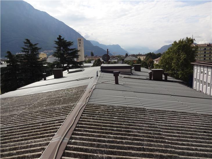 Sono poco più di 100, in Alto Adige, gli edifici residenziali dove sono presenti tracce di amianto (Foto USP)
