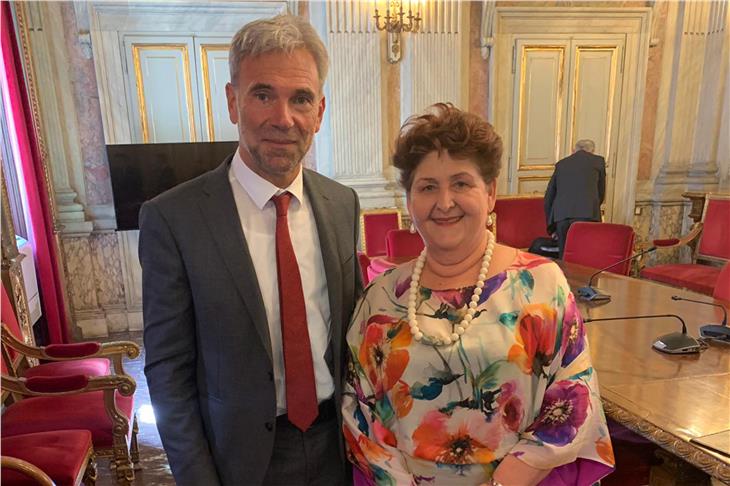 L'assessore Arnold Schuler con la ministra alle politiche agricole, Teresa Bellanova (Foto USP)