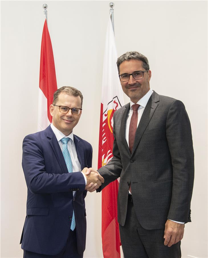 Il presidente Arno Kompatscher con il console Clemens Mantl (Foto ASP/Barbara Franzelin)