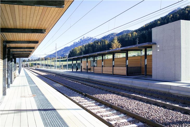 La stazione ferroviaria di Villabassa sarà deserta durante la mattina di domenica 6 ottobre (Foto STA/Riller)