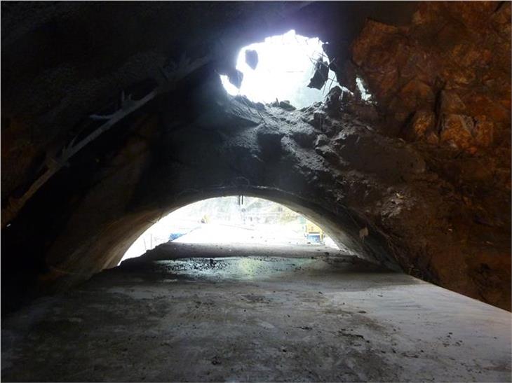 I lavori per la realizzazione del nuovo tunnel di San Pancrazio hanno provocato l'esaurimento di alcune sorgenti di acqua potabile (Foto: ASP)