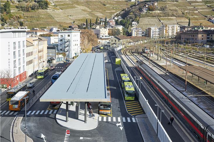 Sospensioni e variazioni per bus urbani ed extraurbani domenica 20 ottobre (Foto: STA/Riller)