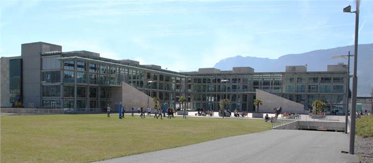 Approvata la prosecuzione della convenzione tra la Provincia e la Scuola di sanità “Claudiana” di Bolzano che prevede un contributo alle spese per l’utilizzo della mensa dell’Ospedale (Foto: ASP)