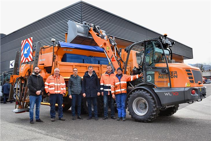 Consegnati nuovi mezzi al Servizio strade (foto ASP/ Roman Clara)