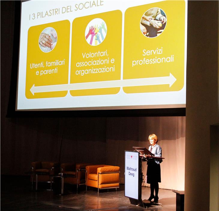 Avviati dall’assessora Deeg i lavori per la definizione del nuovo piano sociale provinciale (Foto. ASP/Greta Stuefer)