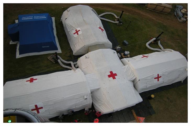 Le tende allestite dall'Azienda sanitaria (Foto ASP)