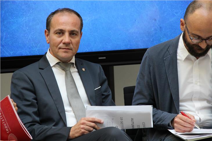 L'assessore Giuliano Vettorato con il capo ripartizione Claudio Andolfo (Foto: ASP)