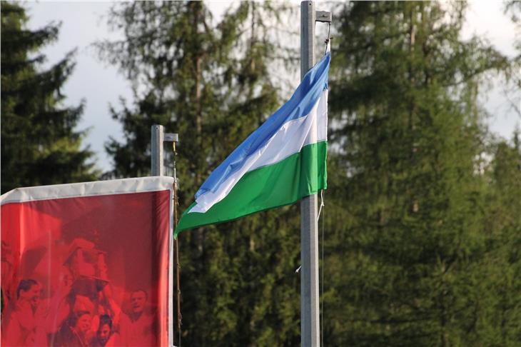 100 anni di bandiera ladina: i suoi colori sono verde, bianco e blu (Foto: ASP)