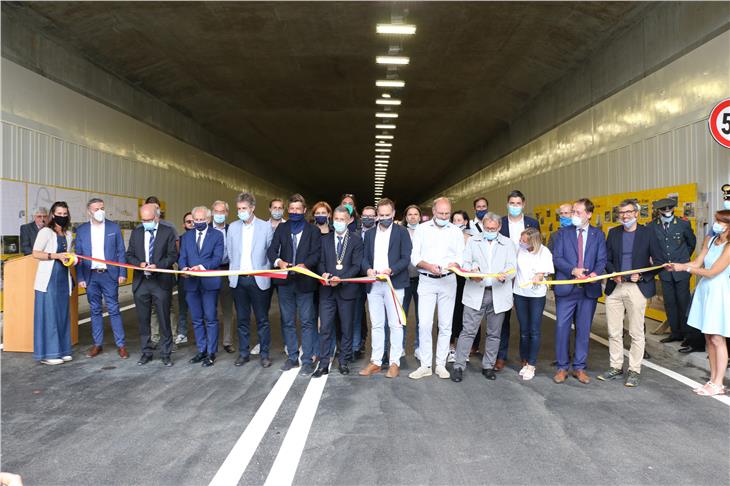 Completato svincolo centrale tra circonvallazione Bressanone e centro cittadino. Oggi con il taglio del nastro l'inaugurazione ufficiale. (Foto: ASP/Ingo Dejaco)