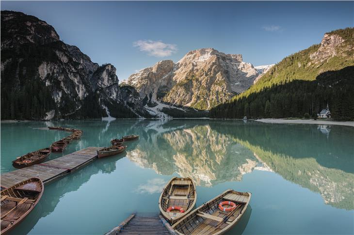 Il Piano Braies vuole riportare la visita al lago e alle Dolomiti un'esperienza sostenibile e rispettosa della natura. (Foto: IDM/Harald Wisthaler)