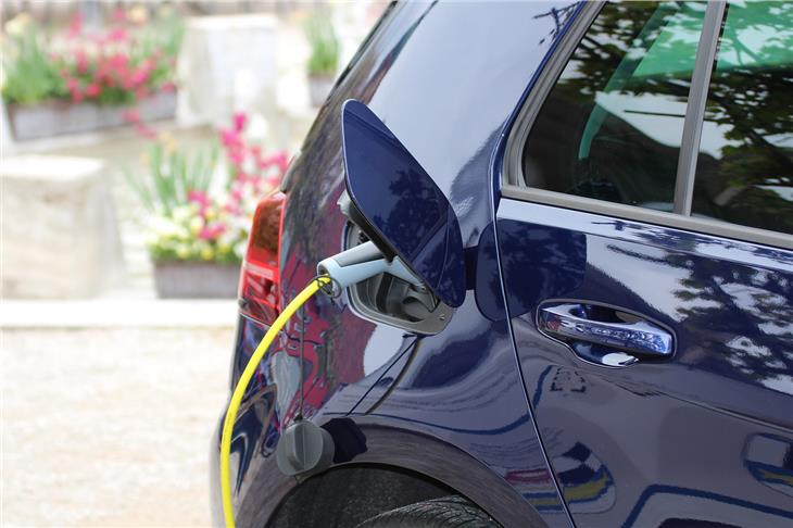 La gran parte delle 110 imprese altoatesine che hanno provato i veicoli elettrici grazie agli eTestDays ha espresso un parere positivo sulla mobilità elettrica. (Foto: pixabay)