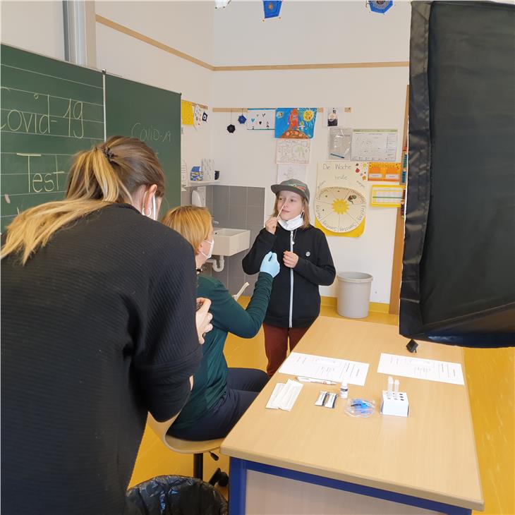 I test nasali effettuati a scuola saranno validi anche per la pratica dell'attività sportiva (Foto: Azienda sanitaria dell'Alto Adige)