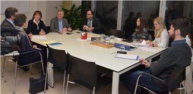 L'assessora Stocker ha incontrato una delegazione di giovani medici laureati in Austria