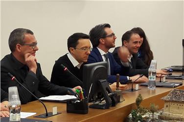 Iniziata la settimana formativa alle Scuole Filzi di Laives con docenti lettoni e svedesi del progetto europeo "My best idea” di Erasmus+KA2