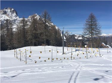 La stazione meteo dei Prati di Croda Rossa a Sesto Pusteria durante l'inverno (Foto USP/Servizio meteo)