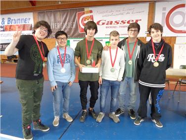 La squadra vincente, formata da Arato Francesco(2D), Bagnara Jacopo (3F), Borgese Alessio(2D), Ramos Bryan(3H), Rinaldo Luca(1A), Soto Leonardo(2I), si è qualificata per la fase nazionale dei campionati studenteschi di scacchi (Foto: USP/Galilei)