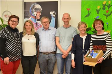 L'assessora Martha Stocker con il direttivo dell'Associazione Kneipp Alto Adige