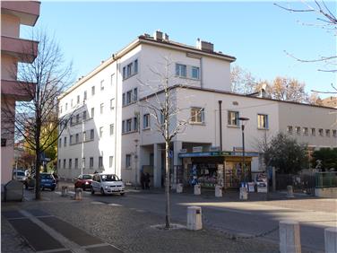 L'edificio di via Milano, una delle tre attuali sedi IPES a Bolzano (Foto IPES)