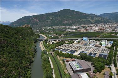 Il progetto Piano di Gestione dell’Area Fluviale Adige “Spatium Etsch – Adige” mira a predisporre un pacchetto di misure per uno sviluppo sostenibile dell’area fluviale dell’Adige e del territorio tra Tel e Salorno