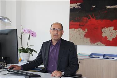 Il nuovo direttore della Ripartizione personale della Provincia di Bolzano, Albrecht Matzneller: entrerà in carica il 1° giugno (Foto USP/rm)
