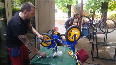 Riparazione gratuita delle biciclette, iniziativa itinerante in 16 comuni dell'Alto Adige (Foto USP)