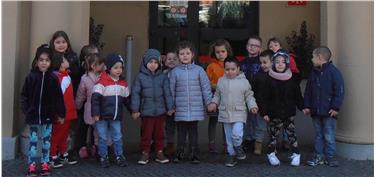 I bambini della scuola per l’infanzia “Regina Elena” di Sinigo che hanno partecipato al progetto “Esco e scopro il mio paese”