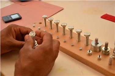 Il test consente una valutazione molto precisa delle competenze artigianali, motorie oltre che di natura pratica e sociale e facilita quindi la definizione delle capacità e dei punti di forza dei singoli utenti