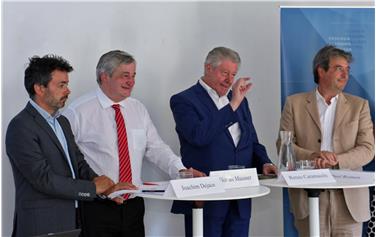 Funivia più moderna e ecocompatibile, hanno sottolineato Dejaco, Mussner, Caramaschi e Romen (FOTO rc)