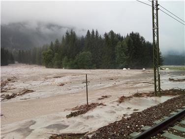 Linea ferroviaria della Val Pusteria interrotta tra Dobbiaco e San Candido (Foto USP/Stazione forestale Dobbiaco)