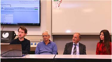 Il progetto di una enciclopedia virtuale e globale in ladino, Wikipedia ladina, è stato presentato oggi 12 ottobre a Bolzano dall'Intendente scolastico Ronad Verra ("2° da dx) e dalla coordiantrice Susy Rottonara (1a da dx) con esperti di